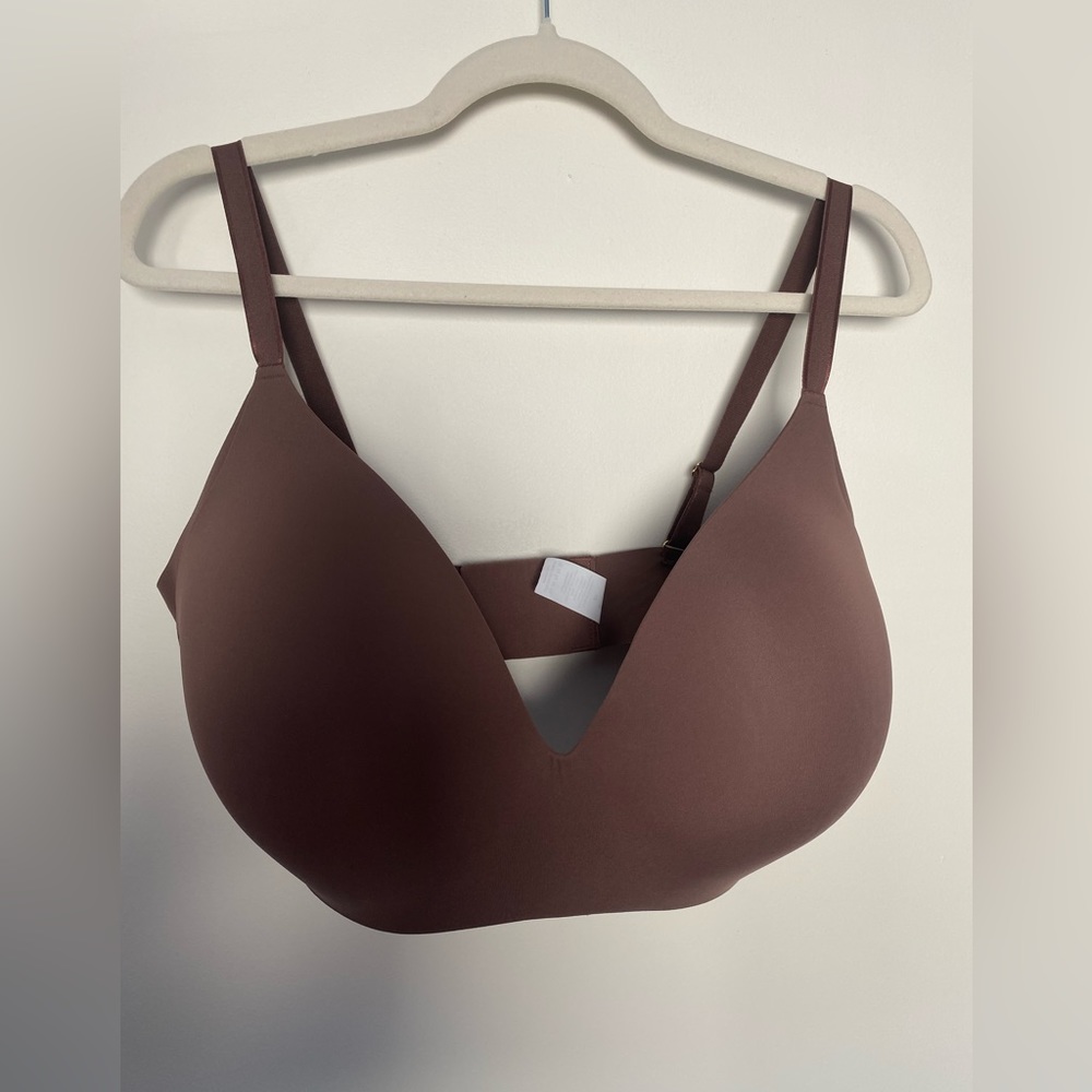 Knix bra size 8+